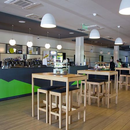 Brinje Hotel Lika Jug מראה חיצוני תמונה