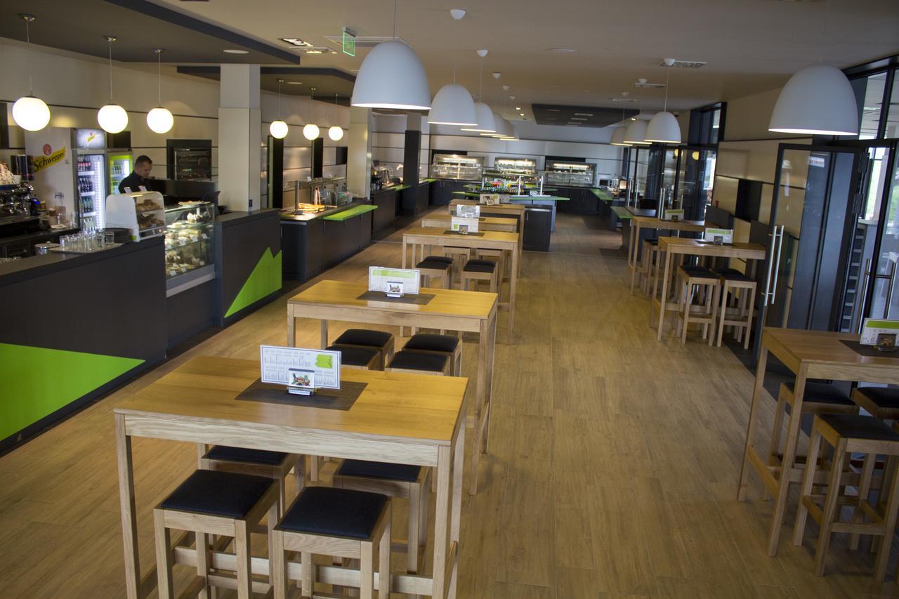 Brinje Hotel Lika Jug מראה חיצוני תמונה